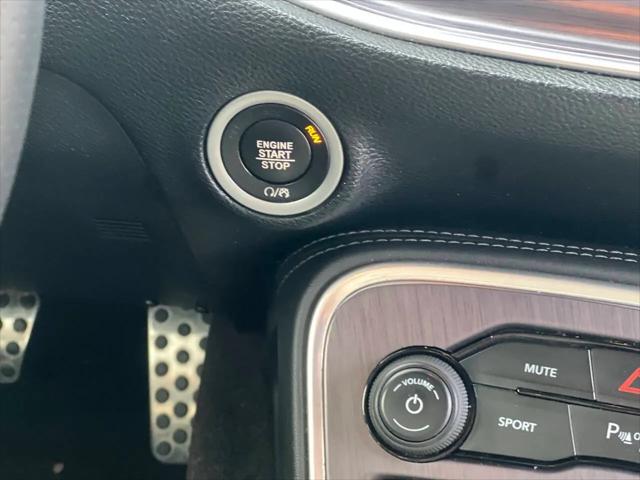 2018 Dodge Challenger SXT Plus
