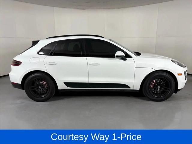 2018 Porsche Macan Macan