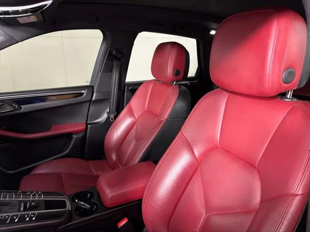 2018 Porsche Macan Macan