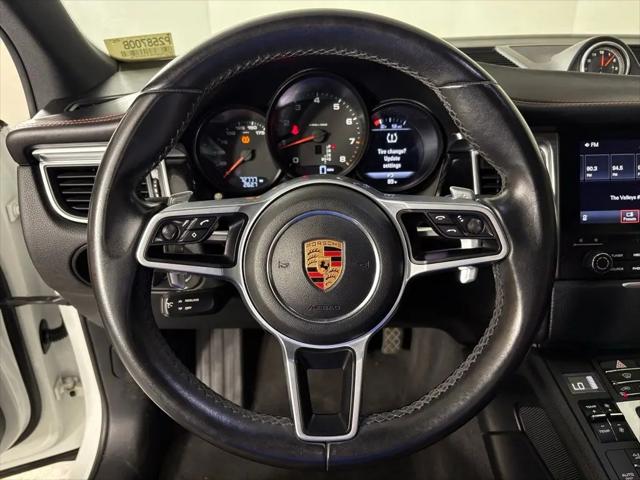 2018 Porsche Macan Macan