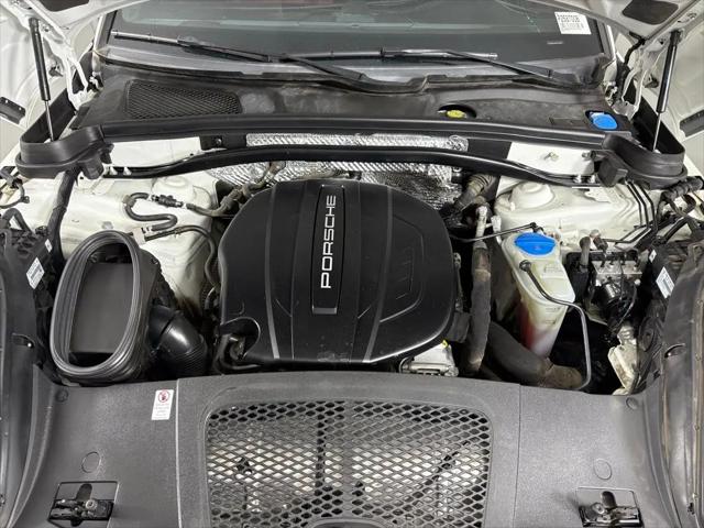 2018 Porsche Macan Macan