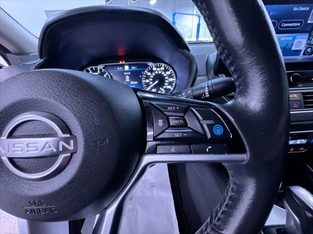 2023 Nissan Altima SL FWD