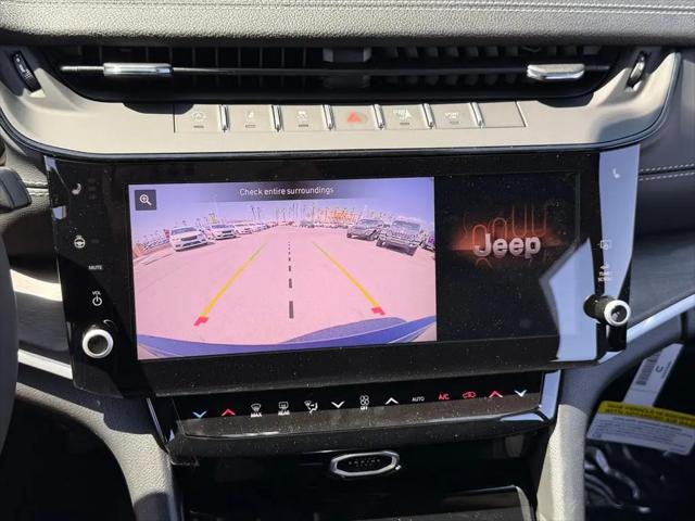 2026 Jeep Grand Cherokee Altitude 4x2
