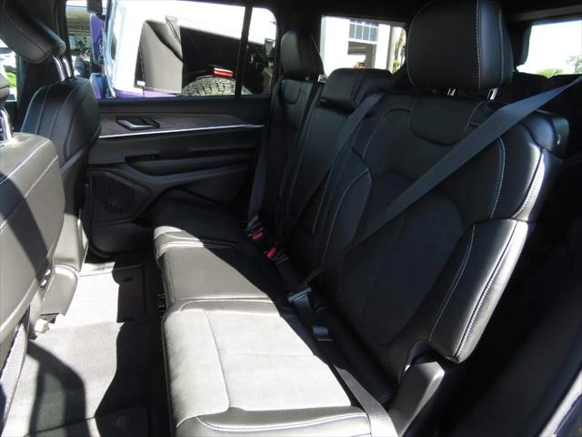 2026 Jeep Grand Cherokee L Altitude 4x4