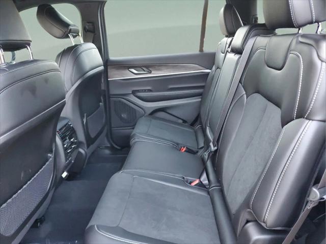 2026 Jeep Grand Cherokee L Altitude 4x4