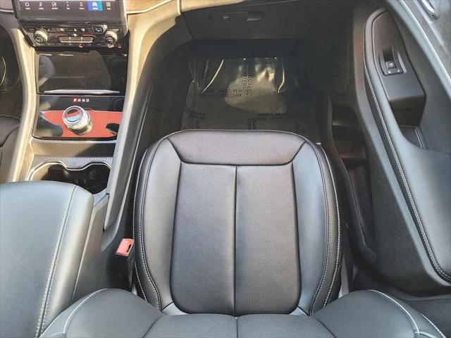 2025 Jeep Grand Cherokee L Limited 4x2