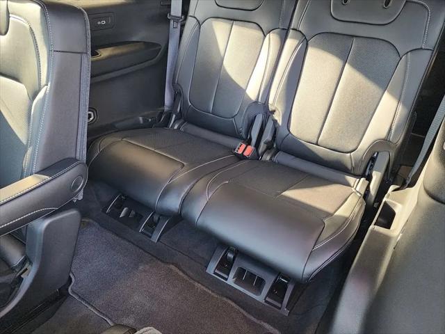 2025 Jeep Grand Cherokee L Limited 4x2