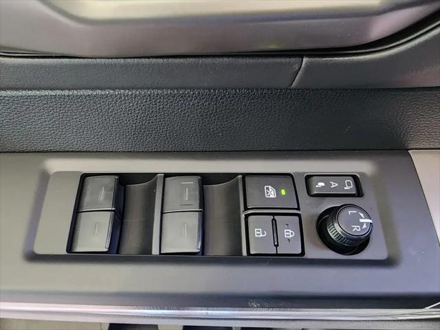 2026 Toyota Tundra Platinum CrewMax 5.5' Bed