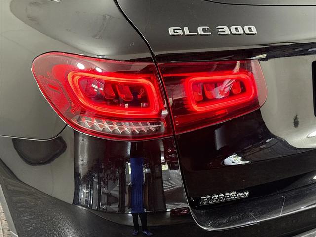 2022 Mercedes-Benz GLC SUV