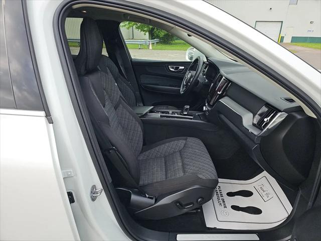 2023 Volvo XC60 B5 Core