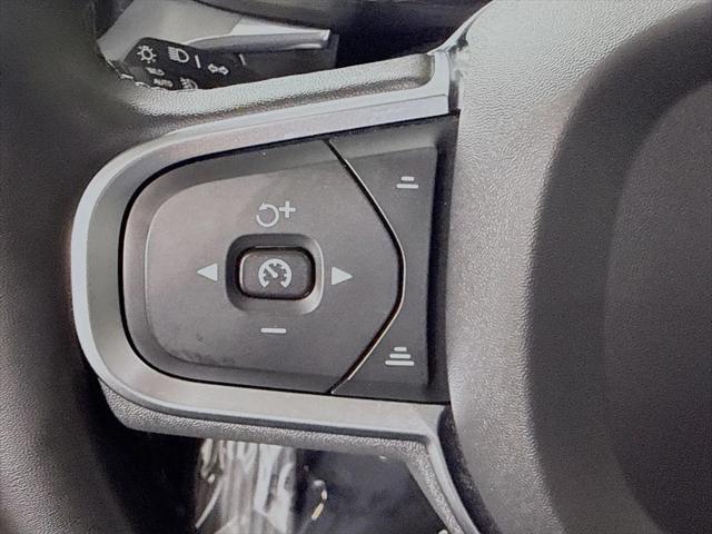 2023 Volvo XC60 B5 Core