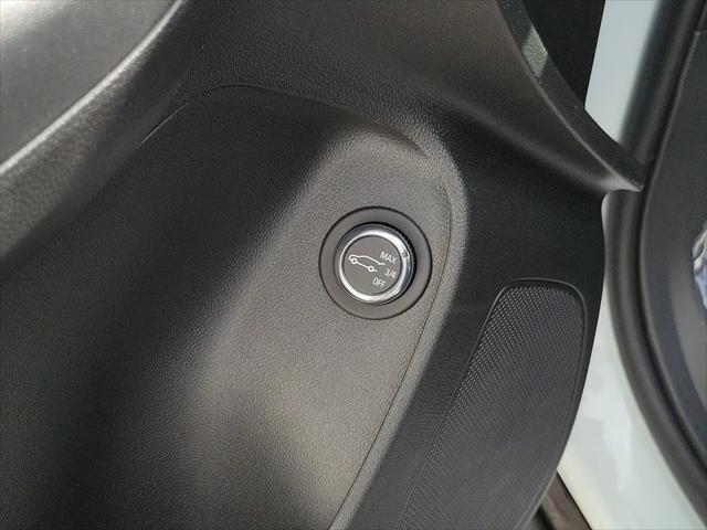 2026 Buick NV Sport Touring FWD