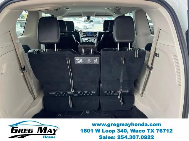 2021 Chrysler Voyager LXI