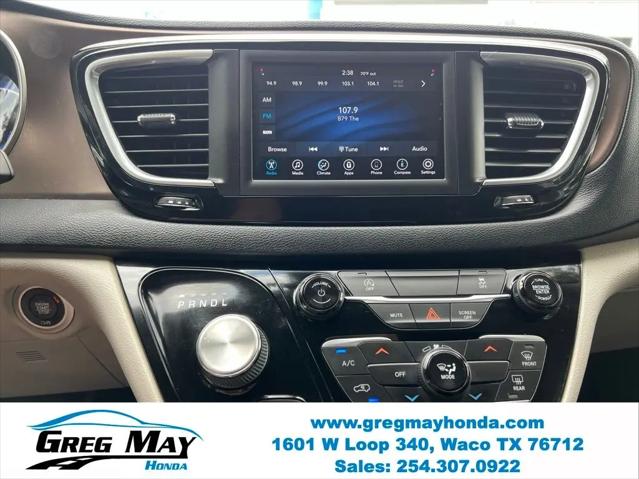 2021 Chrysler Voyager LXI