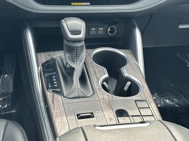 2025 Toyota Highlander Hybrid Limited