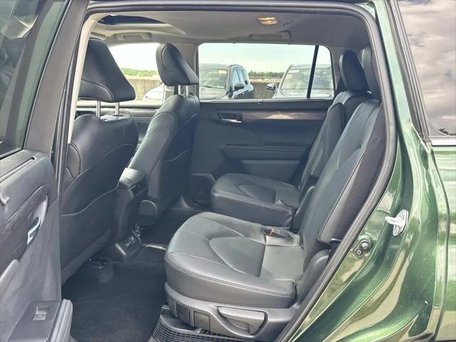 2025 Toyota Highlander Hybrid Limited