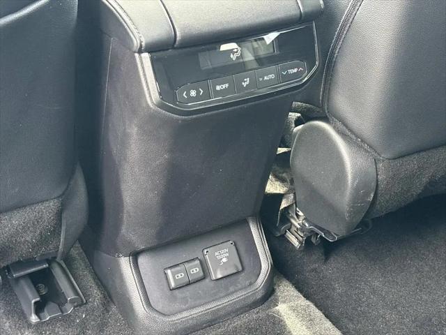 2025 Toyota Highlander Hybrid Limited