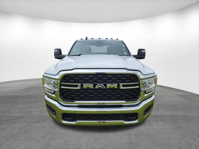 2024 Ram 3500 Big Horn Crew Cab 4x4 8' Box