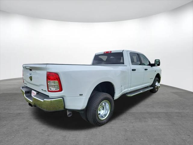 2024 Ram 3500 Big Horn Crew Cab 4x4 8' Box