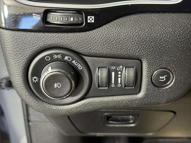 2023 Jeep Cherokee Altitude Lux 4x4