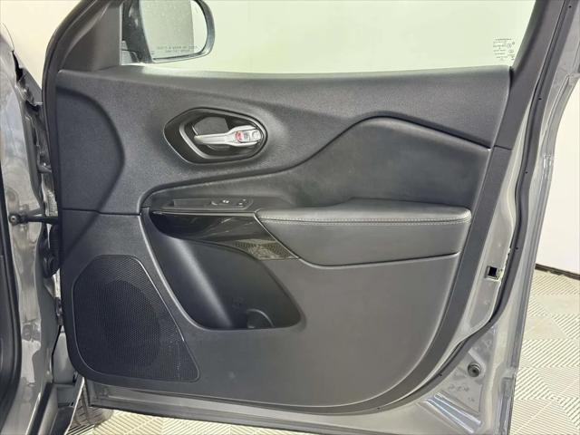 2023 Jeep Cherokee Altitude Lux 4x4