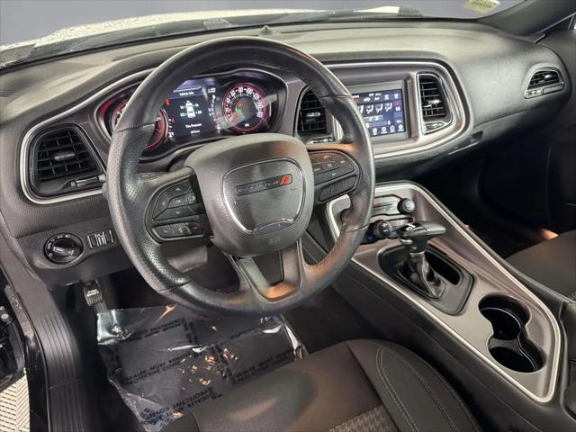 2022 Dodge Challenger SXT