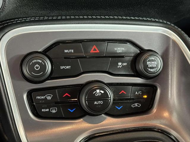 2022 Dodge Challenger SXT