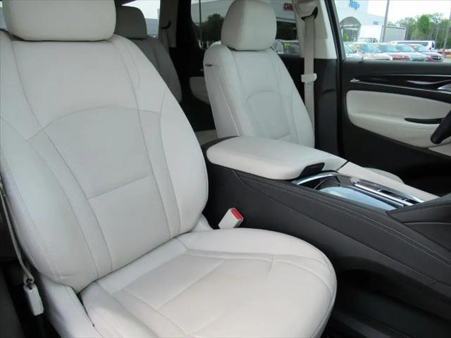 2023 Buick Enclave Essence FWD