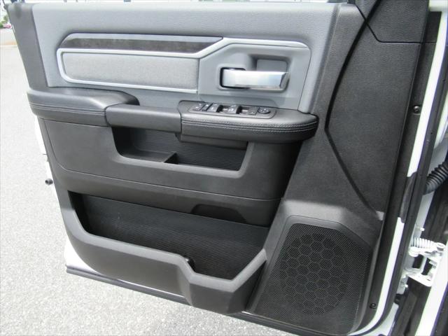 2022 Ram 3500 Tradesman/SLT/Laramie/Limited