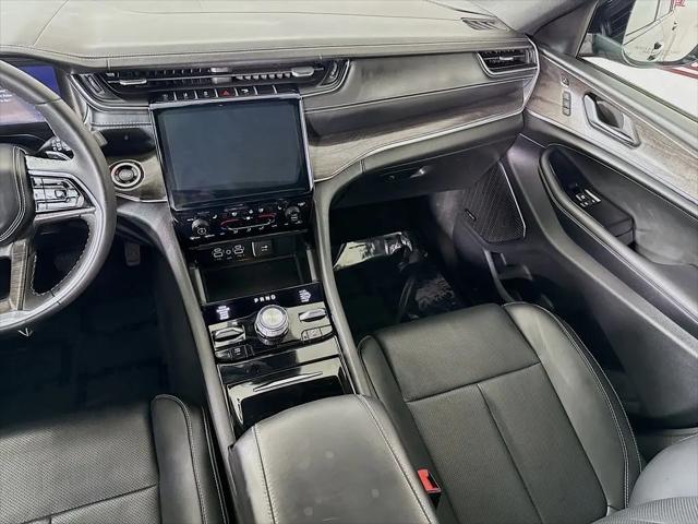 2023 Jeep Grand Cherokee Overland 4x4