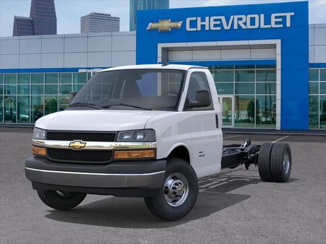 2026 Chevrolet Express Cutaway Work Van