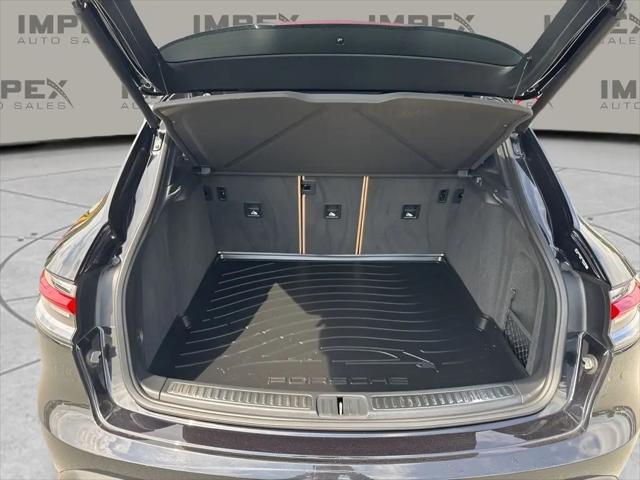 2023 Porsche Macan S