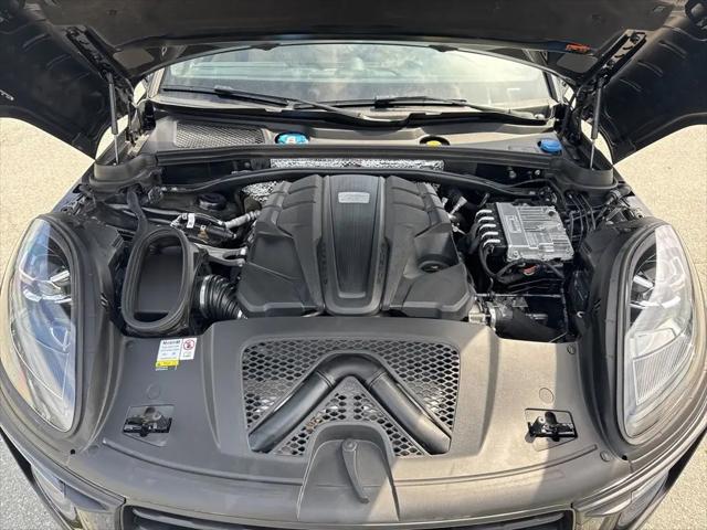 2023 Porsche Macan S