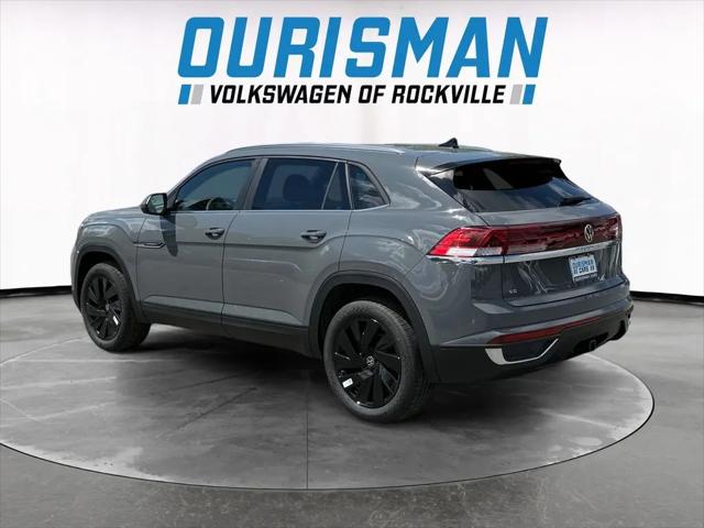 2026 Volkswagen Atlas Cross Sport SE with Technology