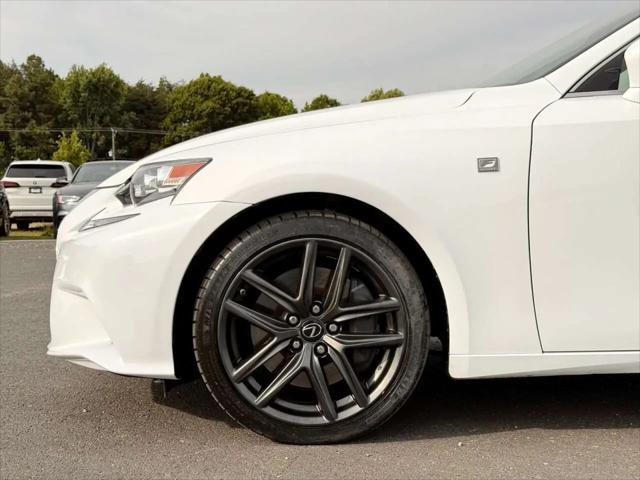 2016 Lexus IS 200t IS 200t