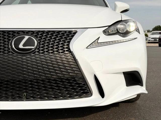 2016 Lexus IS 200t IS 200t