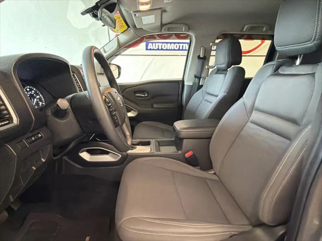 2023 Nissan Frontier Crew Cab SV 4x2