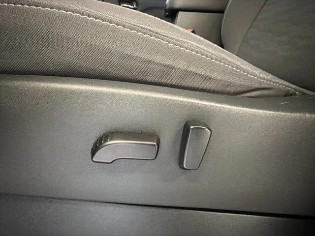 2023 Nissan Frontier Crew Cab SV 4x2
