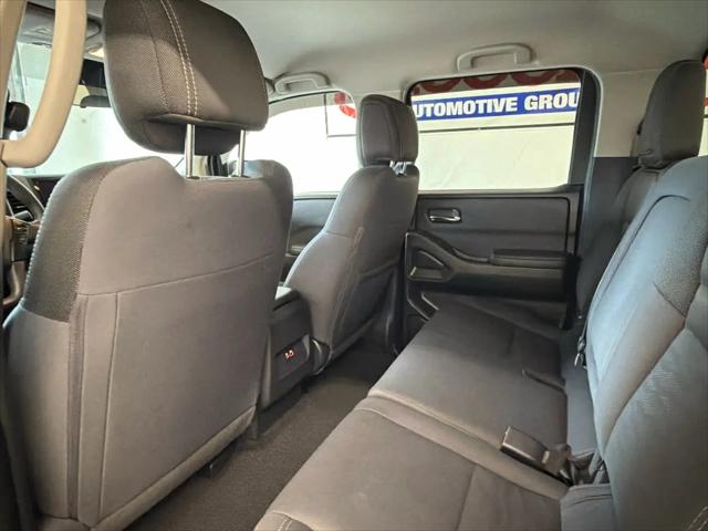 2023 Nissan Frontier Crew Cab SV 4x2