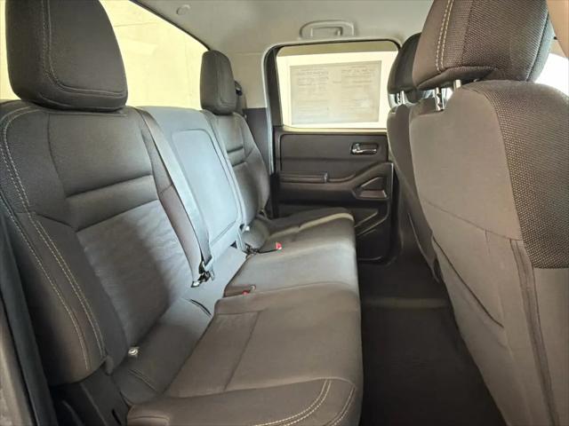 2023 Nissan Frontier Crew Cab SV 4x2
