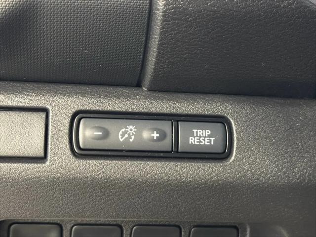 2023 Nissan Frontier Crew Cab SV 4x2