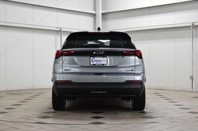 2027 Chevrolet Bolt LT FWD