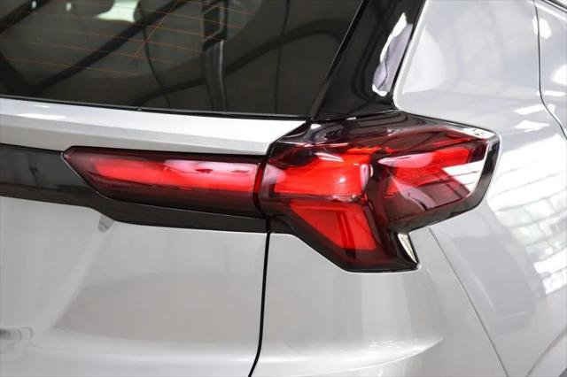 2027 Chevrolet Bolt LT FWD