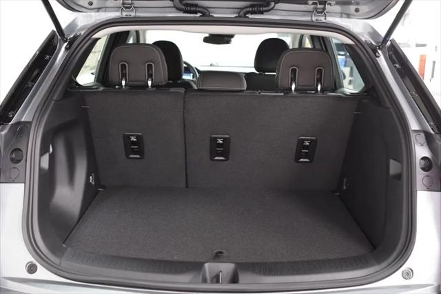 2027 Chevrolet Bolt LT FWD