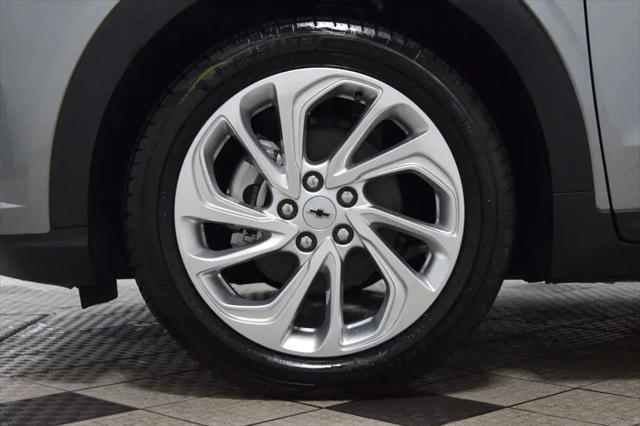 2027 Chevrolet Bolt LT FWD