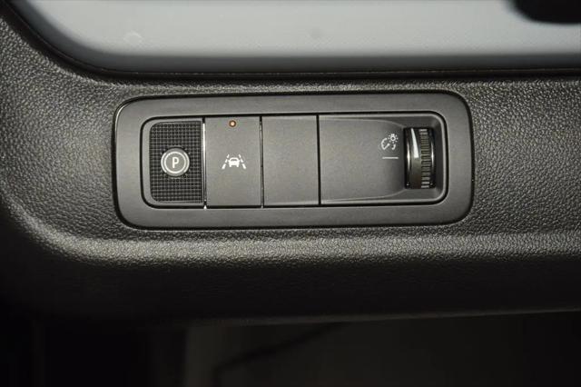 2027 Chevrolet Bolt LT FWD