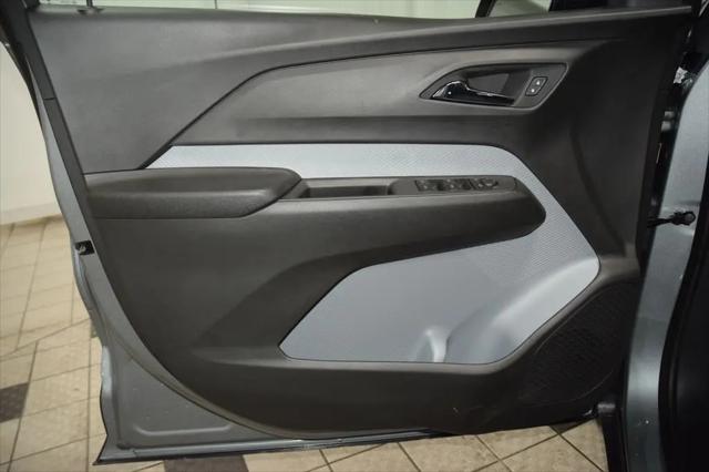 2027 Chevrolet Bolt LT FWD