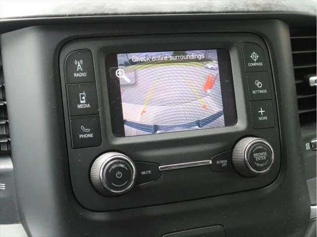 2020 Ram 1500 Big Horn Crew Cab 4x4 5'7" Box
