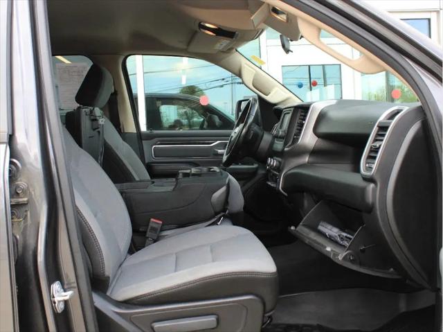 2020 Ram 1500 Big Horn Crew Cab 4x4 5'7" Box
