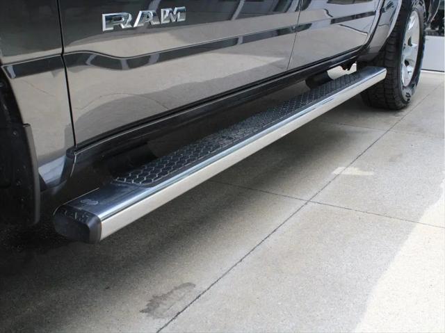 2020 Ram 1500 Big Horn Crew Cab 4x4 5'7" Box